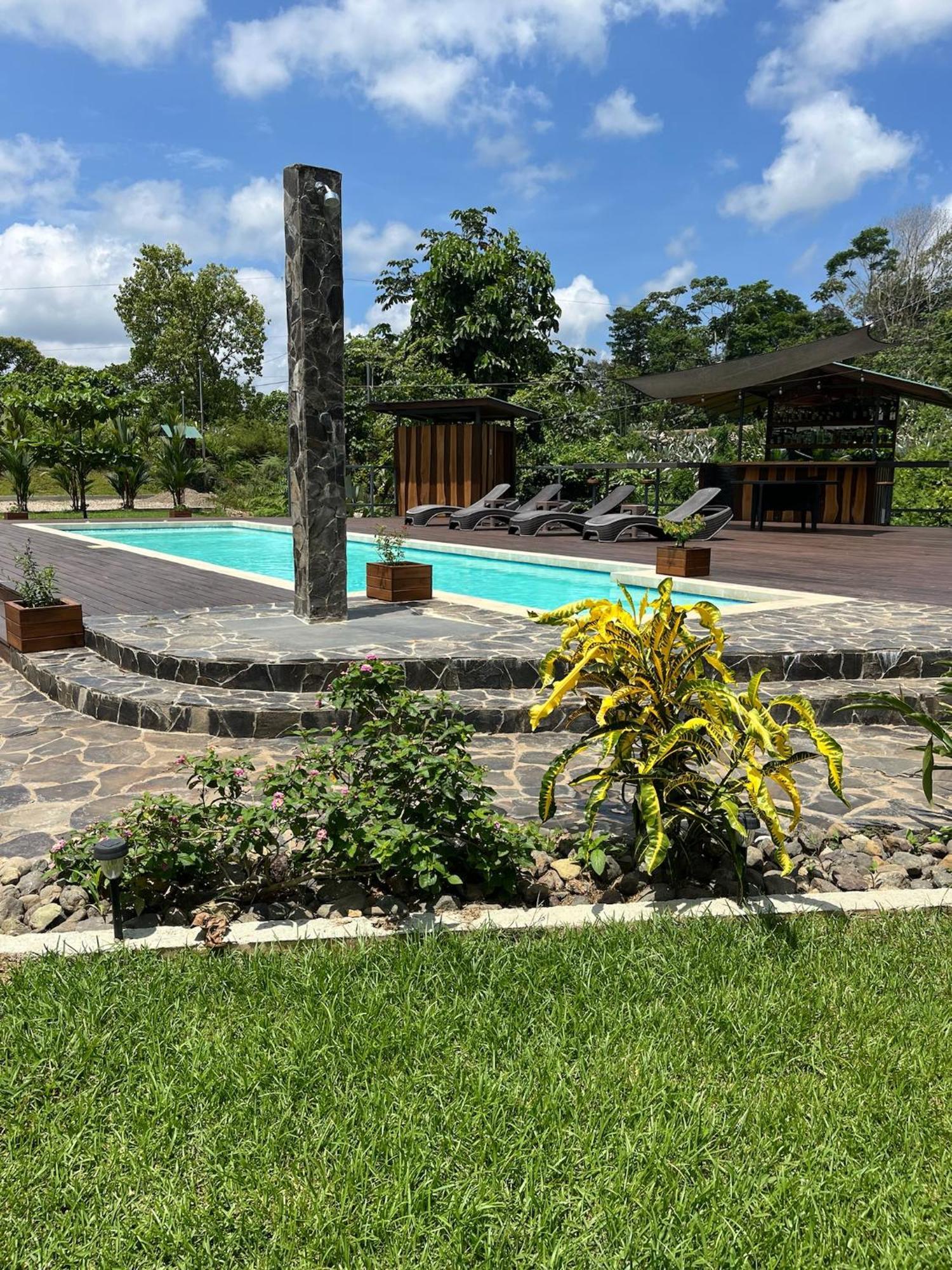 Drakes Bay Southern Drake Lodge מראה חיצוני תמונה