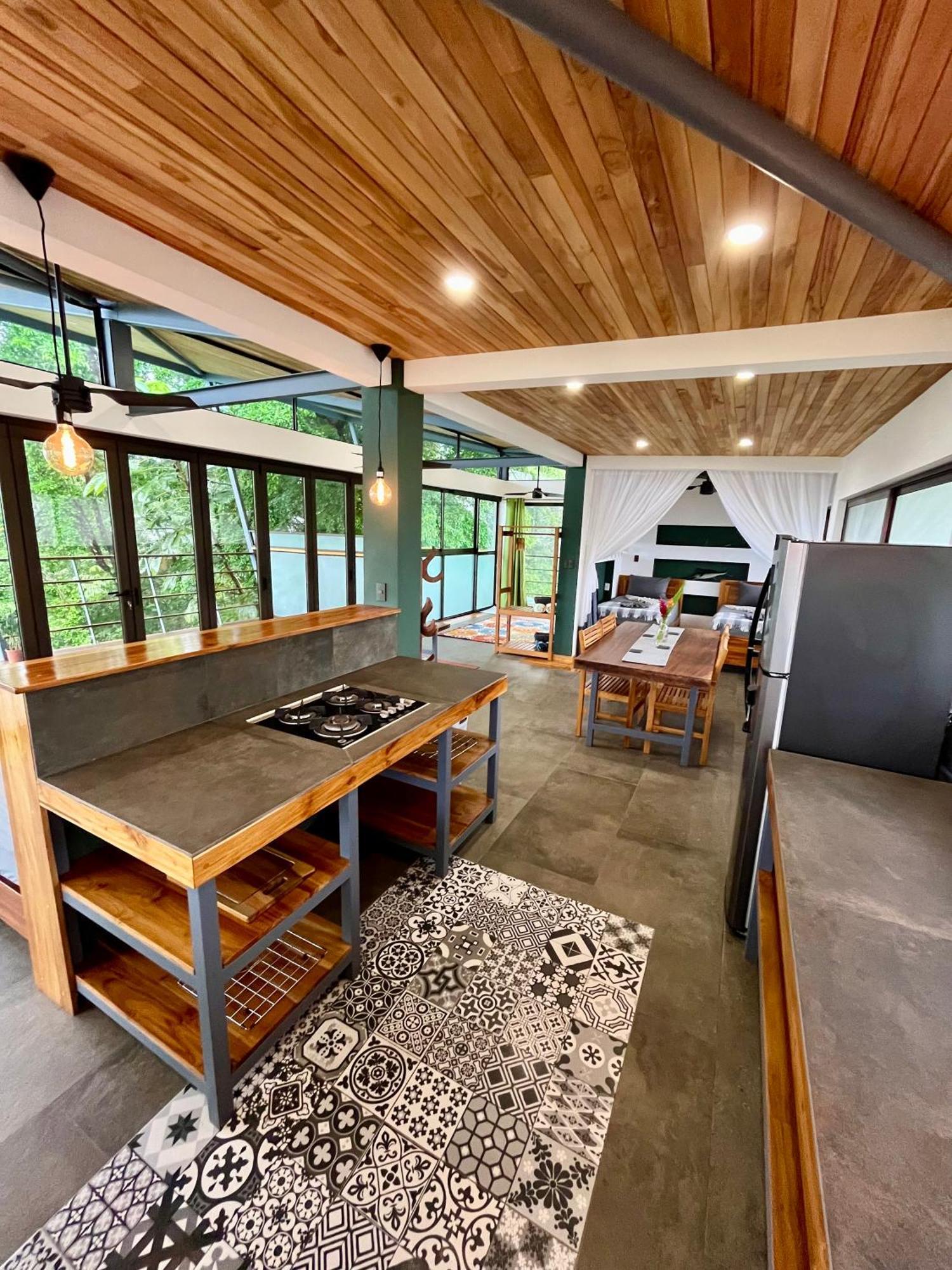 Drakes Bay Southern Drake Lodge מראה חיצוני תמונה